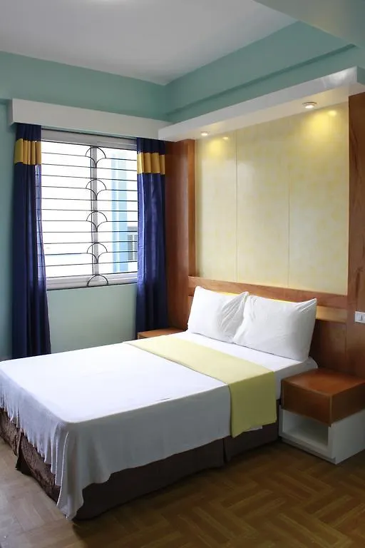 Leesons Residences Manila Hotel