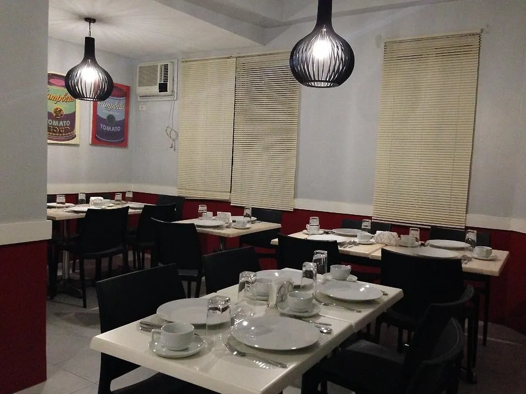 Leesons Residences Manila 2*,  Philippines