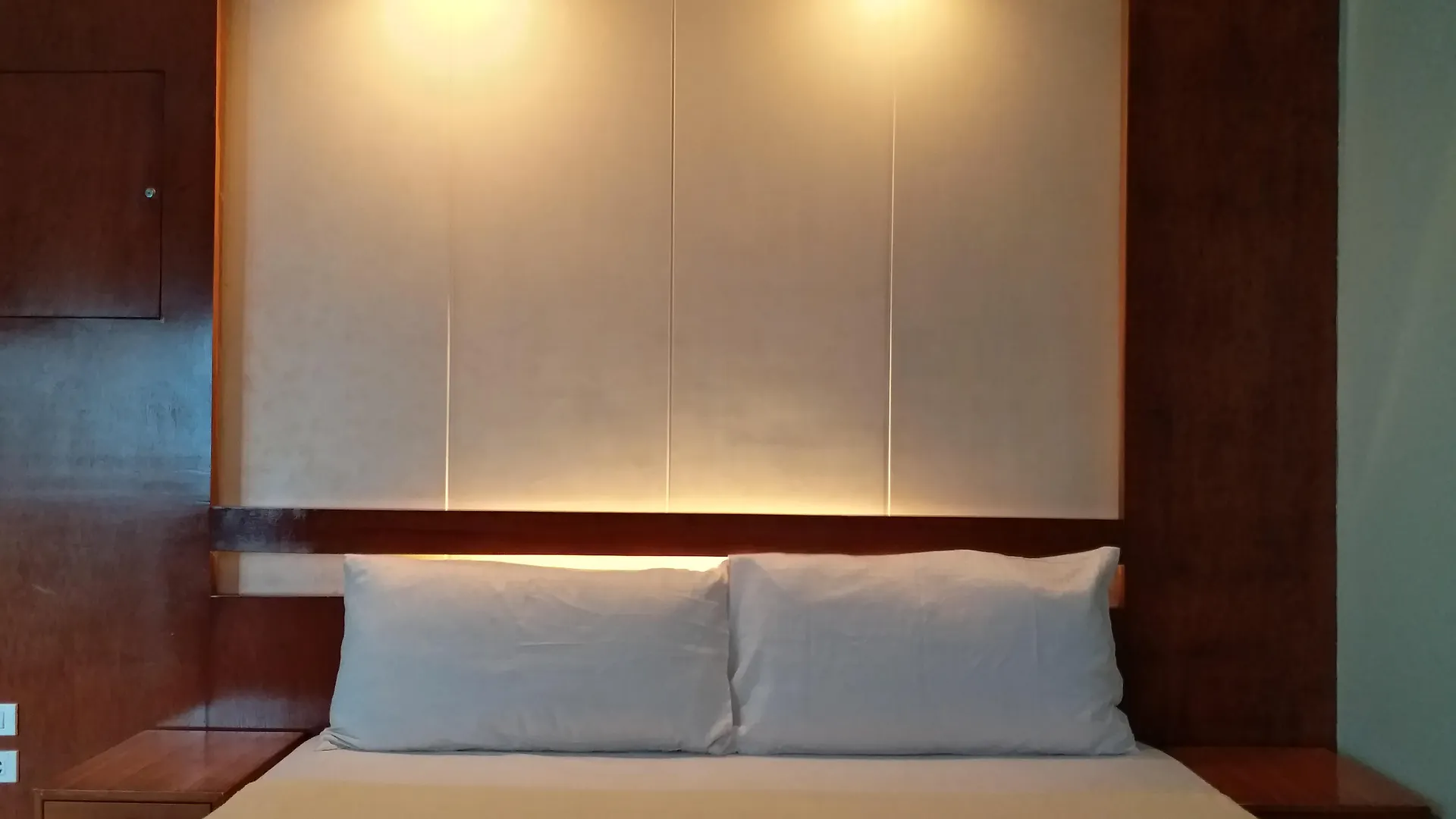 Leesons Residences Manila