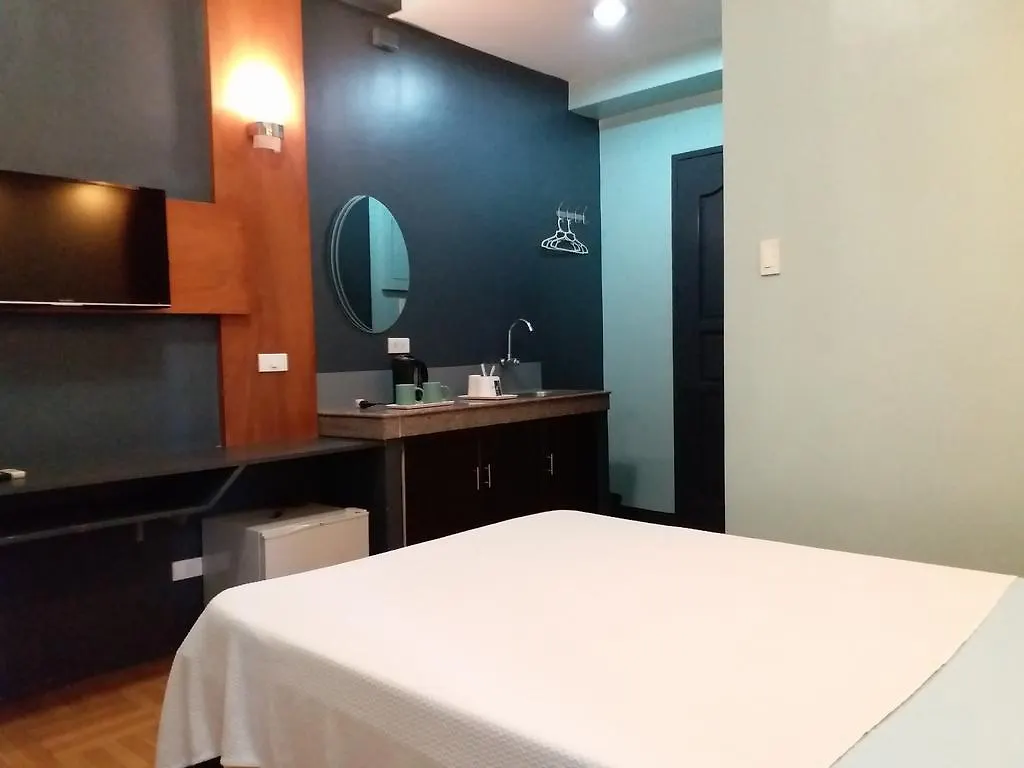 Hotel Leesons Residences Manila