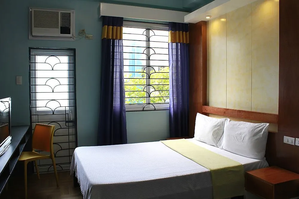 Leesons Residences Manila Hotel